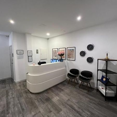 Hostal Rias Bajas มาดริด ภายนอก รูปภาพ